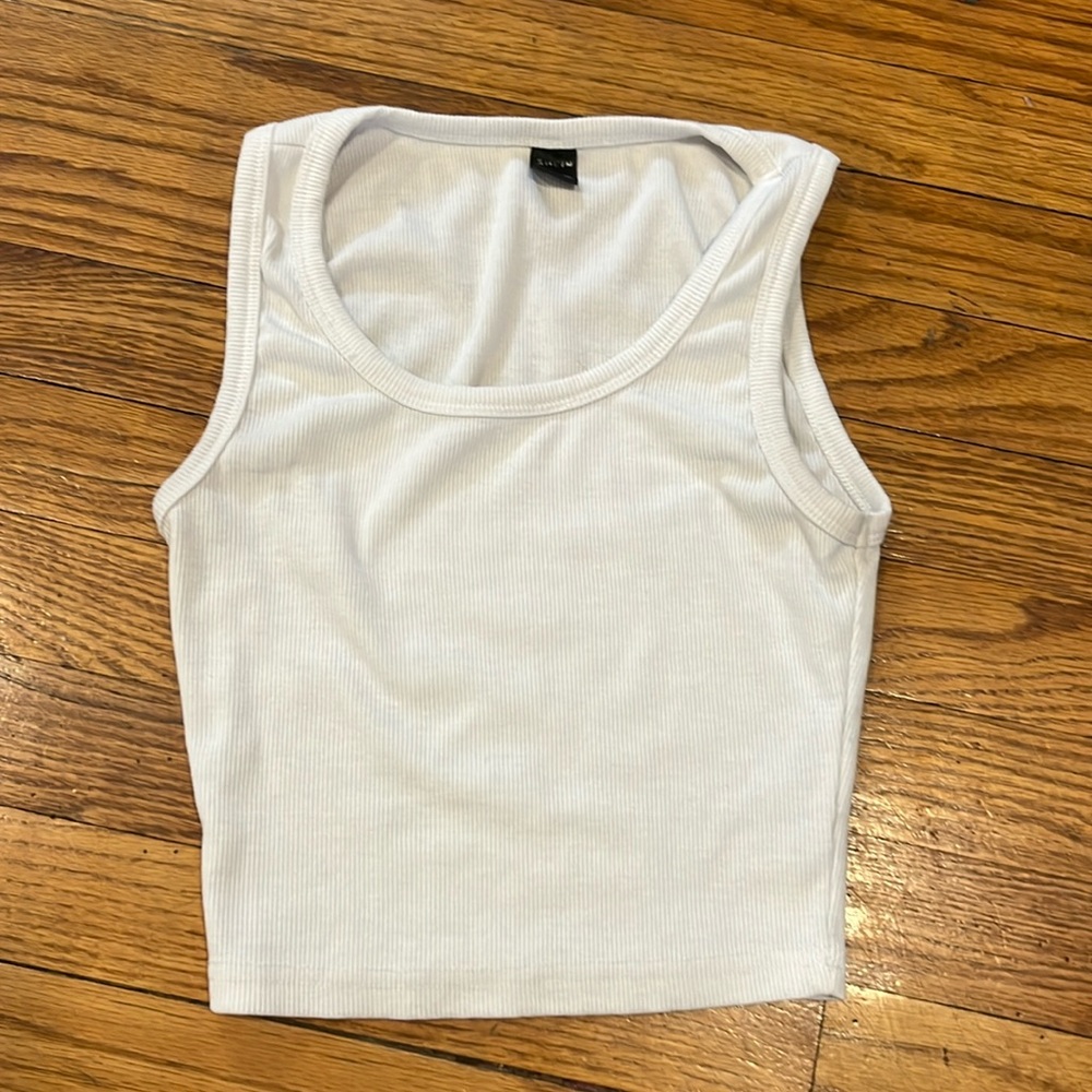 White tank top